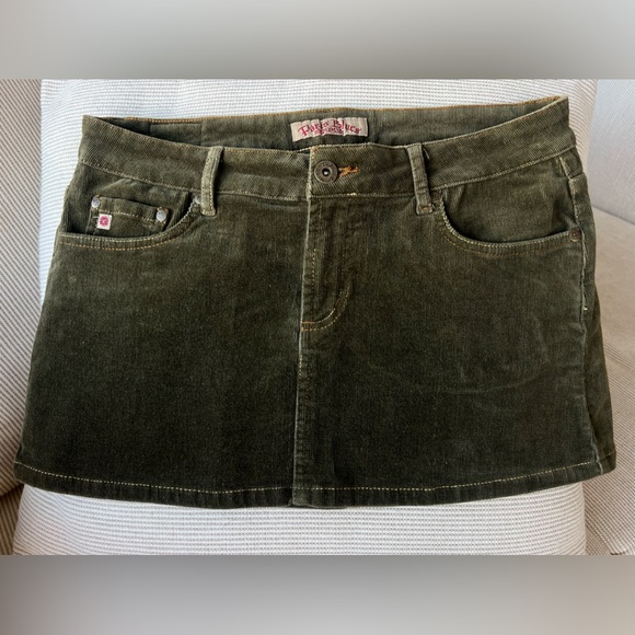 Paris Blues Dresses & Skirts - Vintage❤️Paris Blues Olive Green🍀Corduroy Mini Skirt 🥰 Y2K